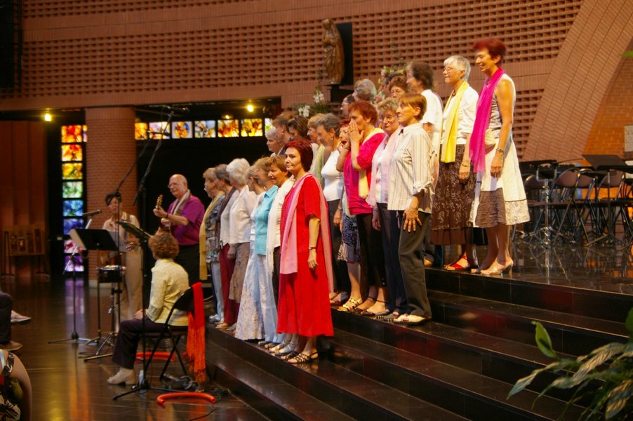 Fete de la musique 2008 - Ensemble Vocal  Resonnance 005.jpg